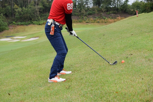 明日見てるゴルフ,傾斜でのボールの打ち方